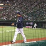 菊池雄星 イニング間キャッチボール