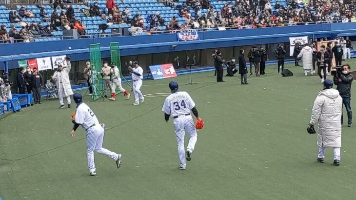 【日本プロ野球名球会vs 松竹ロビンス】続々　速報を入れていきます　レジェンド 対 尾上松也　武井壮　上地雄輔　稲村亜美　等　試合前練習