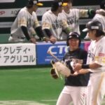 -2023.05.30-【NPB】４回裏 柳田悠岐 橋本侑から死球もボールボーイと談笑しながら出塁 中日ドラゴンズ（vs福岡ソフトバンク）