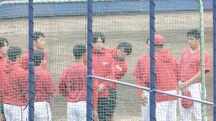 広島２軍投手陣の試合後ミーティング（森下暢仁、長谷部銀次、森浦大輔、中﨑翔太、薮田和樹）2023.4.18