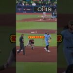 【尻ぬぐい】菊池雄星のミスが招いた驚愕のプレー　#Shorts  #baseball #野球 #mlb #珍プレー