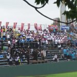 【第104回全国高校野球選手権静岡大会】磐田南対オイスカ浜松国際　2023年7月8日　磐田城山球場 　3回裏4番のツーランホームランで逆転して盛り上がる1塁側バンナン応援団！