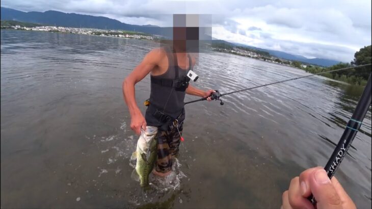 【琵琶湖バス釣り】久々にハードプラグでデカバスかけたのに怖いお兄さんに横取りされた・・・【南湖西岸】