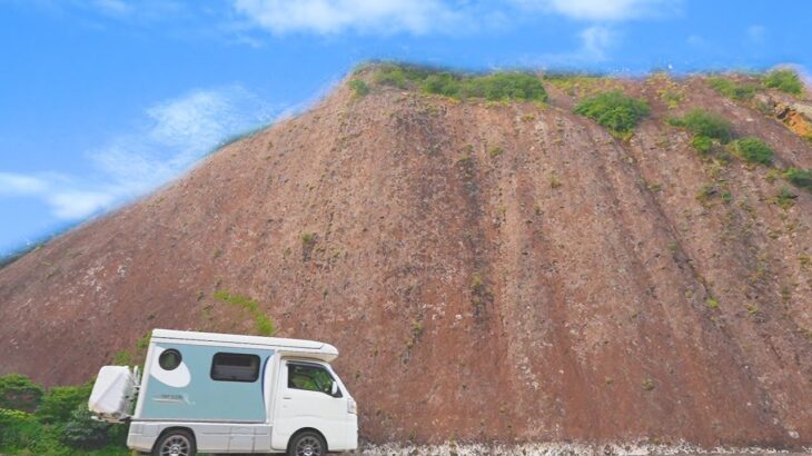 秘境車中泊 | 1400万年前に出来た巨岩の前でお寿司を作って車中泊 | 軽キャンピングカーインディ727