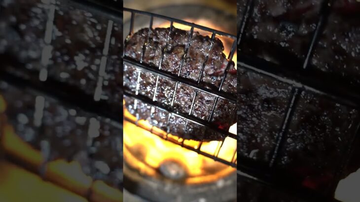 【七輪】炭火焼ハンバーグがうますぎる！　#asmr #bbq #キャンプ飯