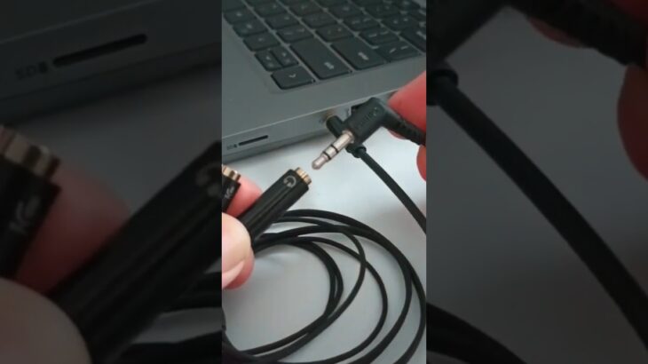 How to connect a mic-less earphone jack to a 3.5mm male to 2 female audio splitter #shorts