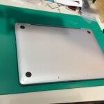 大阪 MacBook Pro 2018 13 A1708 バッテリー交換修理