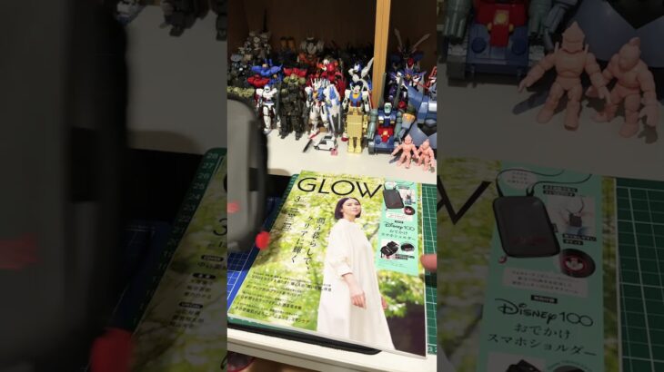 【開封レビュー】GLOW3月号 ディズニー100 おでかけ スマホショルダー