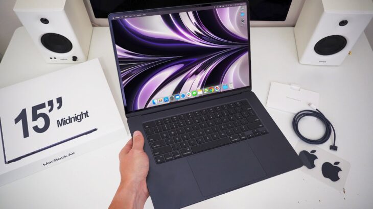 15-inch MacBook Air M2 Unboxing & Review! (Midnight)
