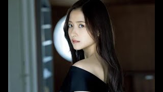 乃木坂46金川紗耶、黒ドレスで美背中披露 “自分に課しているルール”明かす【セレブニュース】