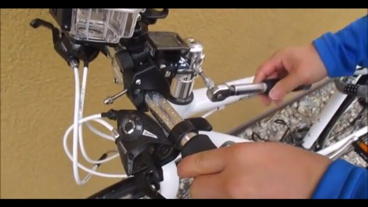 クロスバイクのステムの高さ調節の方法
