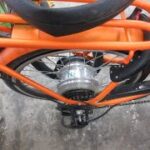 後輪モーターの電動アシスト自転車、後輪チューブ交換。