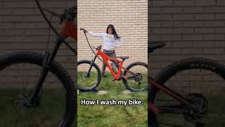 How some people wash their bike vs how I do it. 😜 • #mtb