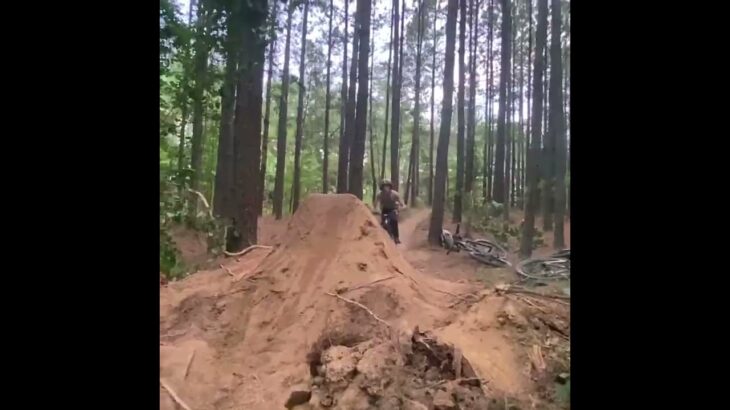 The Best MTB Friday Fails of 2022 – New Years Resolution: Don’t Do Any of These Things #shorts