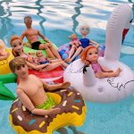 Family pool time ! Elsa & Anna toddlers – floaties – water fun – Barbie