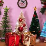 CHRISTMAS 2022 ! Elsa & Anna toddlers – gifts – decorating the tree – Barbie