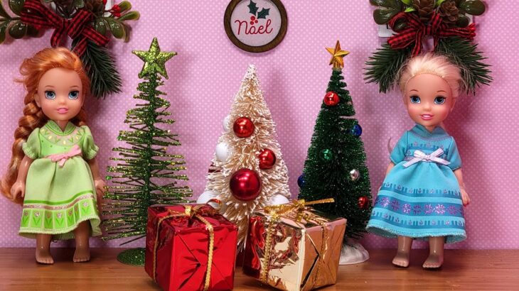 CHRISTMAS 2022 ! Elsa & Anna toddlers – gifts – decorating the tree – Barbie