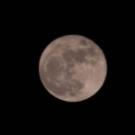 満月（ブルームーン）を Xacti SH11 と EOS Kiss X4 動画クロップで撮る