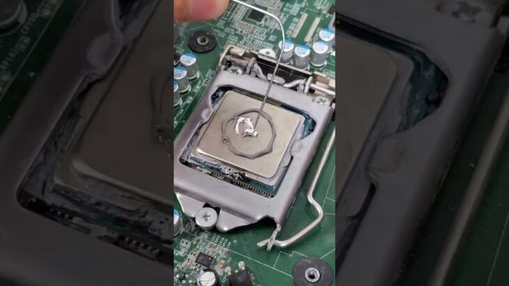 mixing liquid metal and thermal paste! #shorts